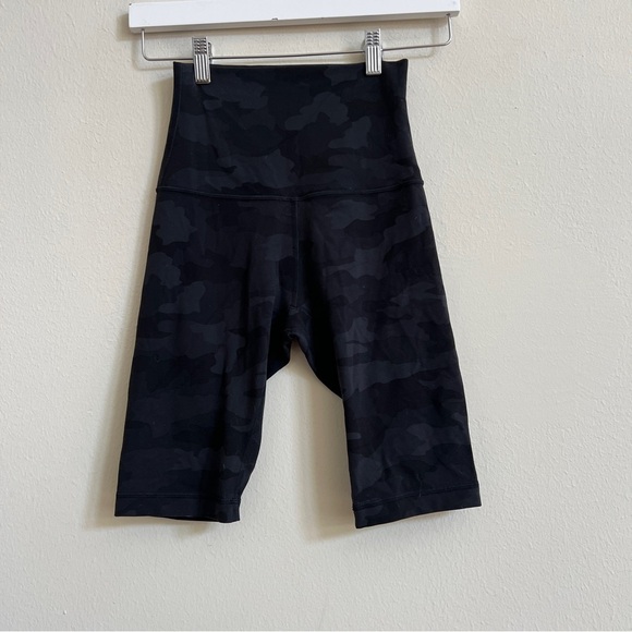 Lululemon Align Super High Rise Short *10"
Heritage 365 Camo Deep Coal Multi - Picture 3 of 3
